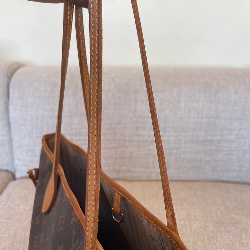 Louis Vuitton neverfull MM monogram SAC DE LUXE DE SECONDE MAIN AUTHENTIQUE. PETITE MAROQUINERIE DE LUXE. ENTRUPY CERTIFICATE