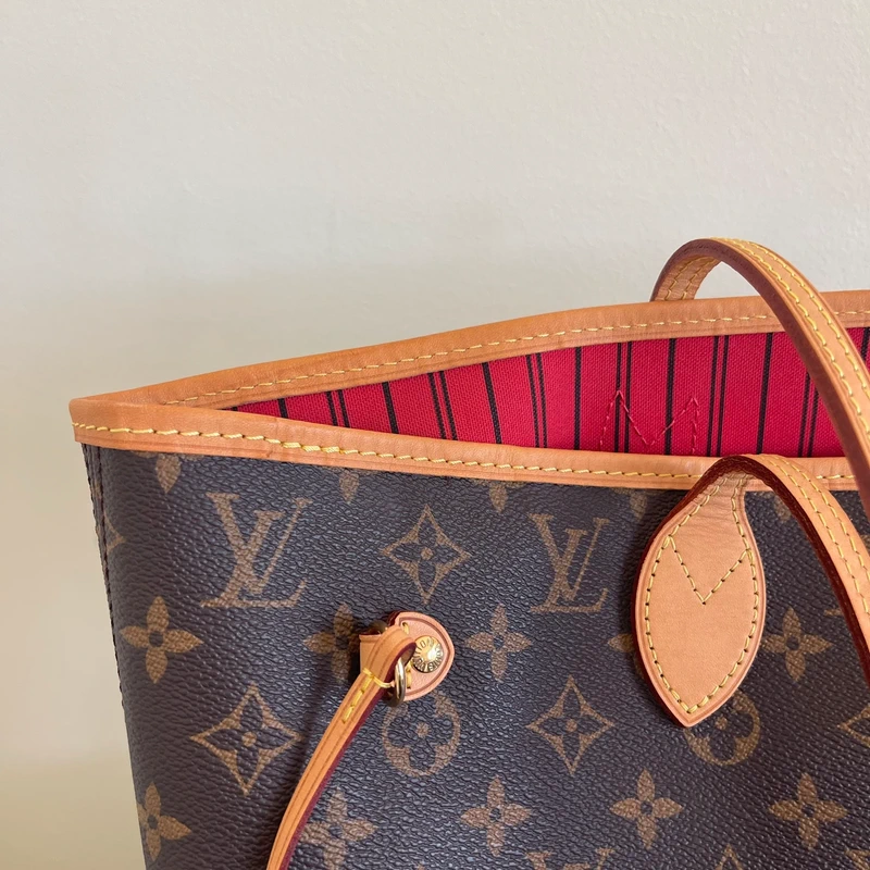Louis Vuitton neverfull MM monogram cerise SAC DE LUXE DE SECONDE MAIN AUTHENTIQUE. PETITE MAROQUINERIE DE LUXE. ENTRUPY CERTIFICATE
