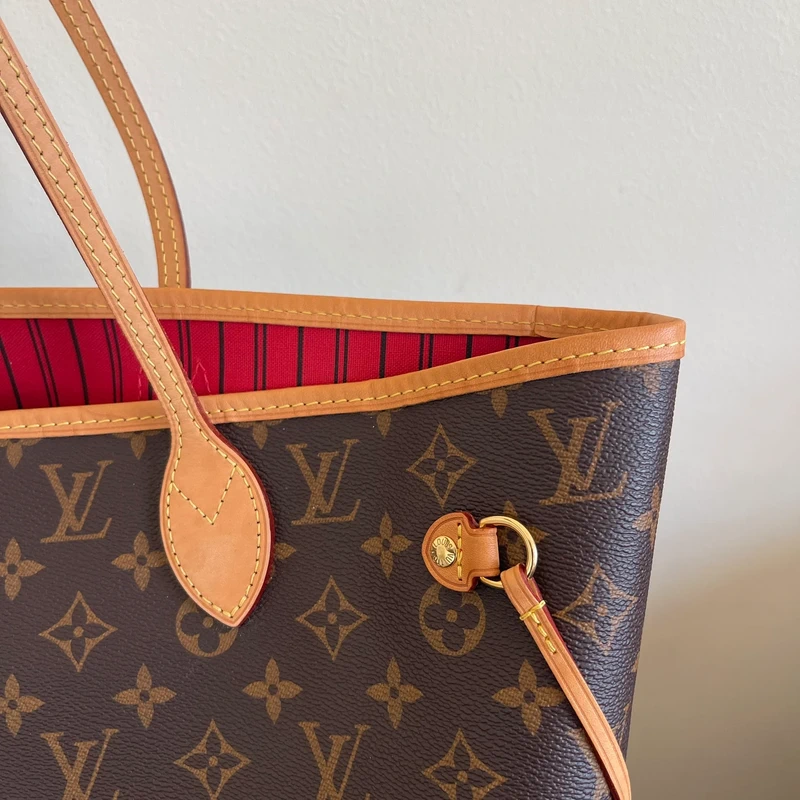 Louis Vuitton neverfull MM monogram cerise SAC DE LUXE DE SECONDE MAIN AUTHENTIQUE. PETITE MAROQUINERIE DE LUXE. ENTRUPY CERTIFICATE