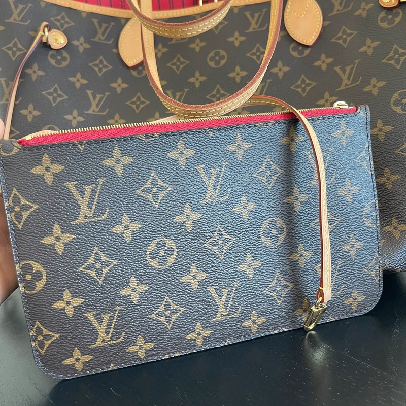 Louis Vuitton neverfull MM monogram cerise SAC DE LUXE DE SECONDE MAIN AUTHENTIQUE. PETITE MAROQUINERIE DE LUXE. ENTRUPY CERTIFICATE