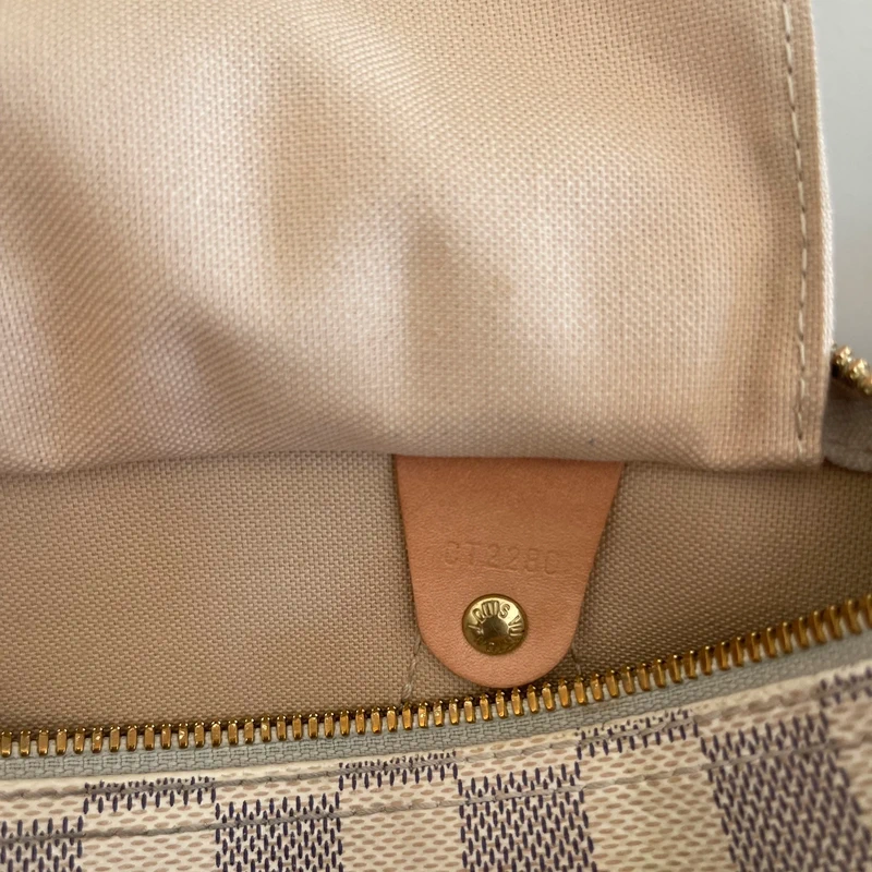 Louis Vuitton speedy 25 bandoulière damier azur SAC DE LUXE DE SECONDE MAIN AUTHENTIQUE. PETITE MAROQUINERIE DE LUXE. ENTRUPY CERTIFICATE