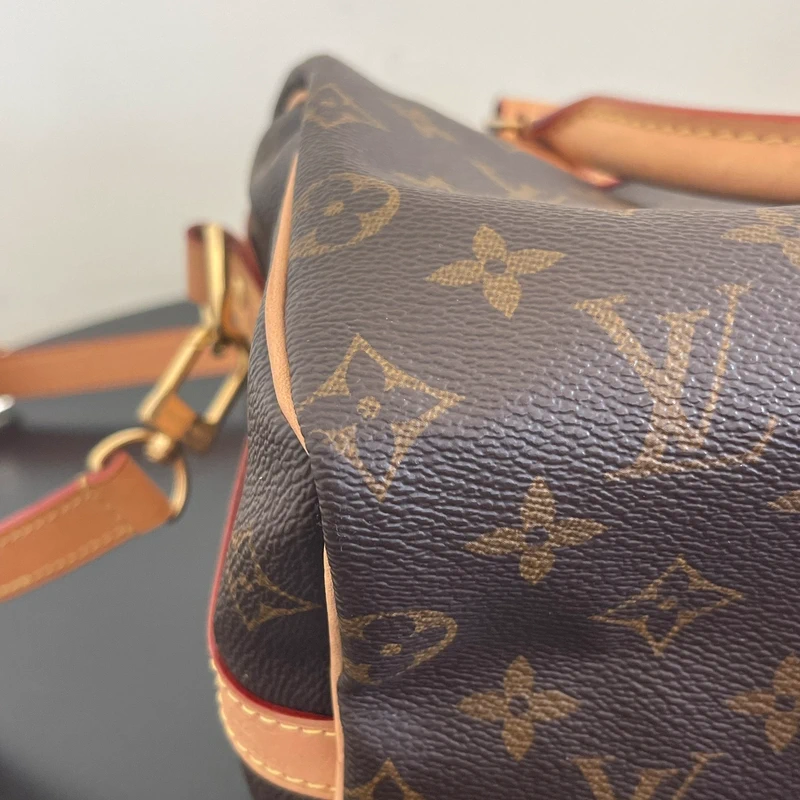 Louis Vuitton speedy 25 bandoulière monogram SAC DE LUXE DE SECONDE MAIN AUTHENTIQUE. PETITE MAROQUINERIE DE LUXE. ENTRUPY CERTIFICATE