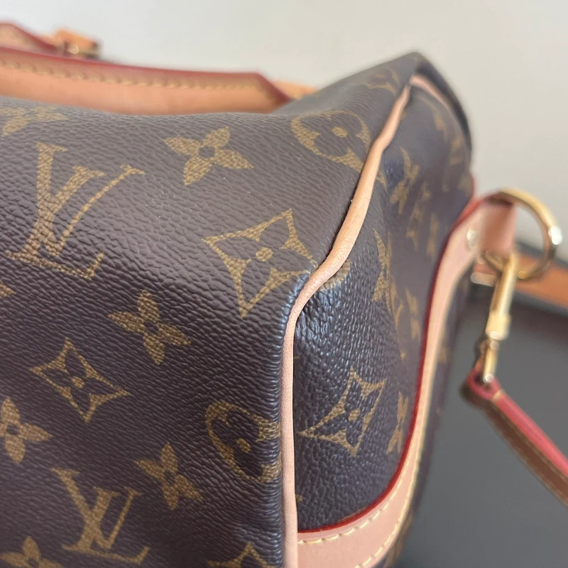 Louis Vuitton speedy 25 bandoulière monogram SAC DE LUXE DE SECONDE MAIN AUTHENTIQUE. PETITE MAROQUINERIE DE LUXE. ENTRUPY CERTIFICATE