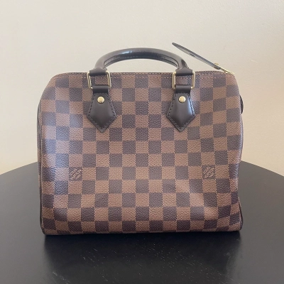 Louis Vuitton speedy 25 damier ébène SAC DE LUXE DE SECONDE MAIN AUTHENTIQUE. PETITE MAROQUINERIE DE LUXE. ENTRUPY CERTIFICATE