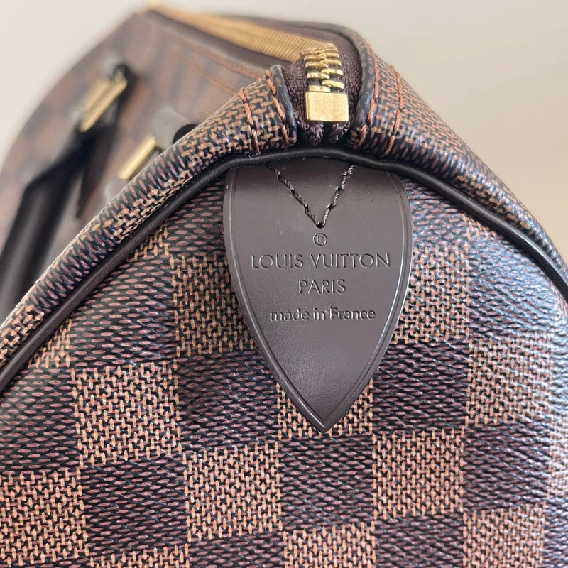 Louis Vuitton speedy 25 damier ébène SAC DE LUXE DE SECONDE MAIN AUTHENTIQUE. PETITE MAROQUINERIE DE LUXE. ENTRUPY CERTIFICATE