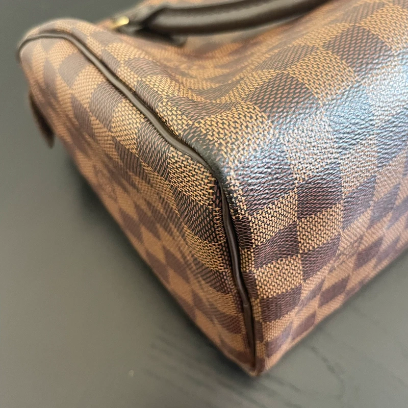 Louis Vuitton speedy 25 damier ébène SAC DE LUXE DE SECONDE MAIN AUTHENTIQUE. PETITE MAROQUINERIE DE LUXE. ENTRUPY CERTIFICATE