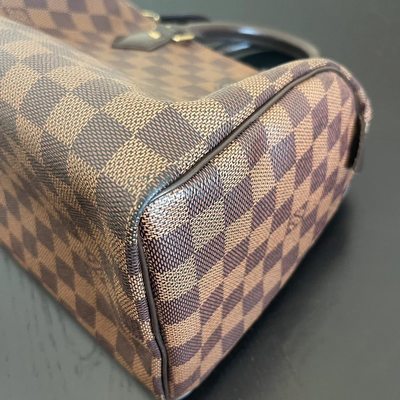 Louis Vuitton speedy 25 damier ébène SAC DE LUXE DE SECONDE MAIN AUTHENTIQUE. PETITE MAROQUINERIE DE LUXE. ENTRUPY CERTIFICATE
