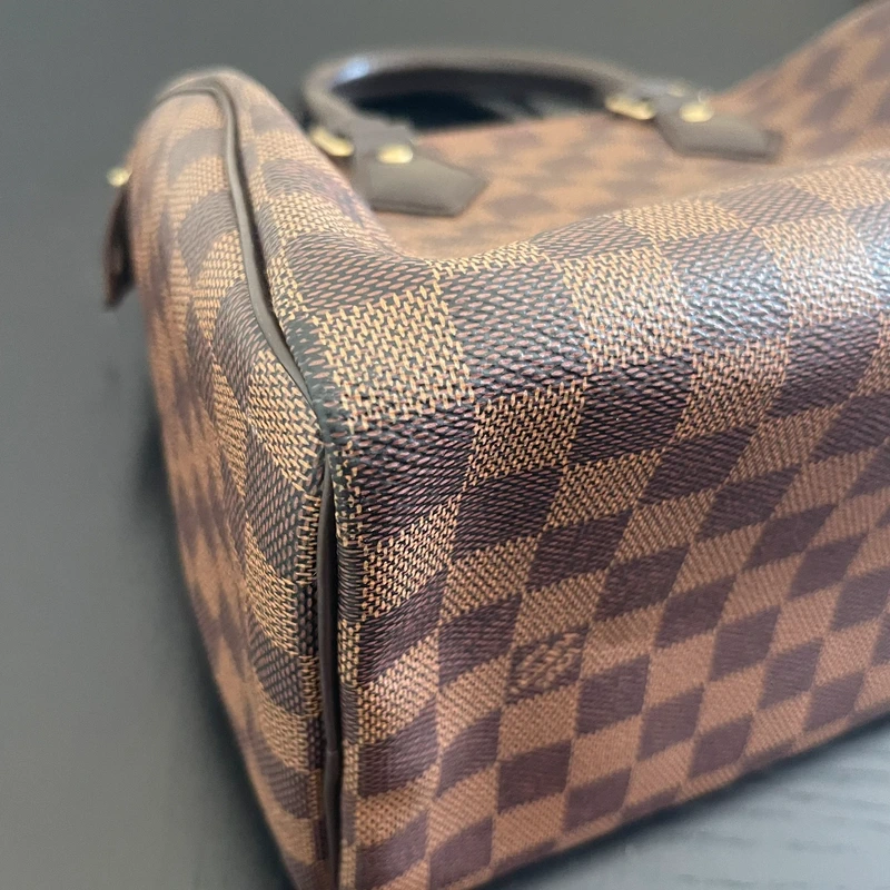 Louis Vuitton speedy 25 damier ébène SAC DE LUXE DE SECONDE MAIN AUTHENTIQUE. PETITE MAROQUINERIE DE LUXE. ENTRUPY CERTIFICATE