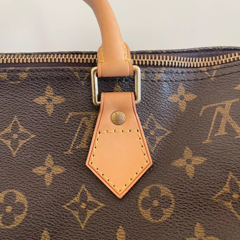 Louis Vuitton speedy 35 monogram SAC DE LUXE DE SECONDE MAIN AUTHENTIQUE. PETITE MAROQUINERIE DE LUXE. ENTRUPY CERTIFICATE
