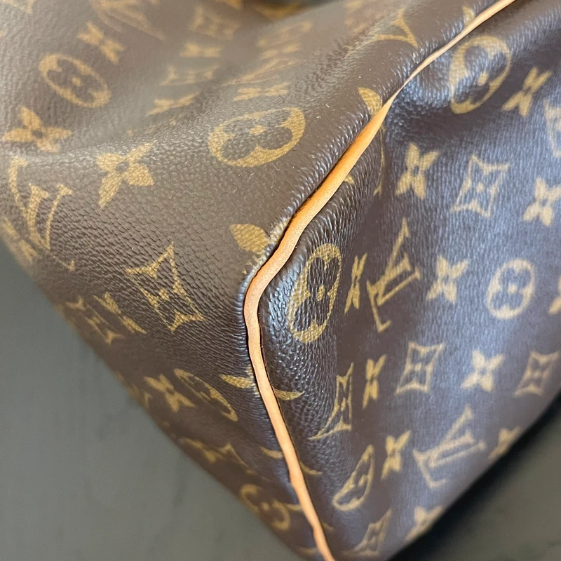 Louis Vuitton speedy 35 monogram SAC DE LUXE DE SECONDE MAIN AUTHENTIQUE. PETITE MAROQUINERIE DE LUXE. ENTRUPY CERTIFICATE