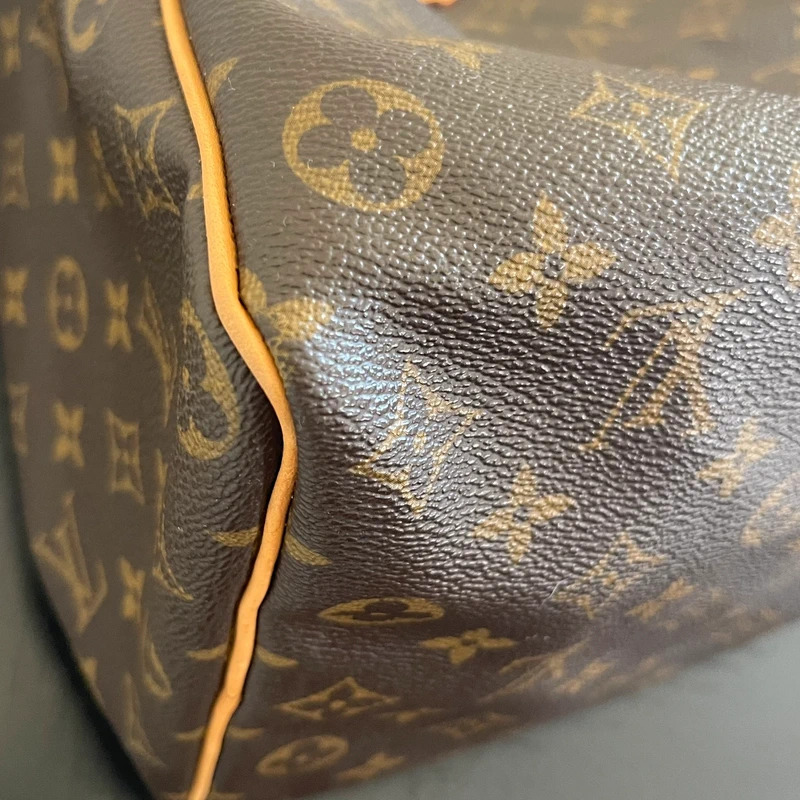 Louis Vuitton speedy 35 monogram SAC DE LUXE DE SECONDE MAIN AUTHENTIQUE. PETITE MAROQUINERIE DE LUXE. ENTRUPY CERTIFICATE