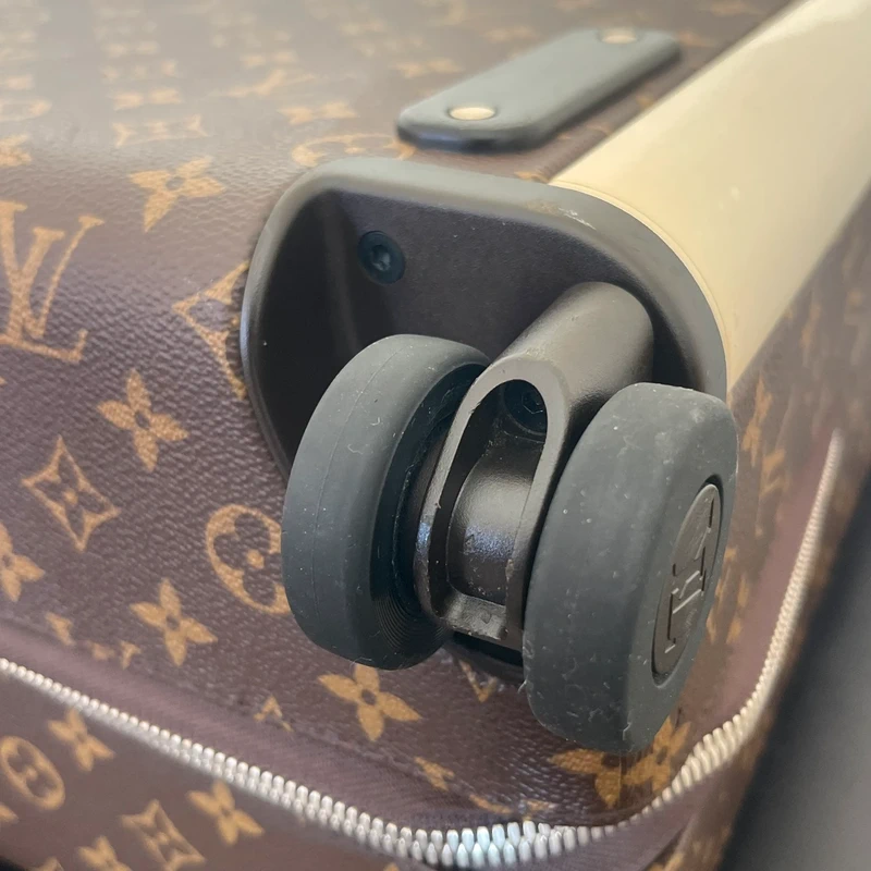 LOUIS VUITTON Horizon 55 LUXE DE SECONDE MAIN AUTHENTIQUE CERTIFICAT D'AUTHENTICITE ENTRUPY. SAC DE LUXE D'OCCASION PAS CHER LOUIS VUITTON FULL SET