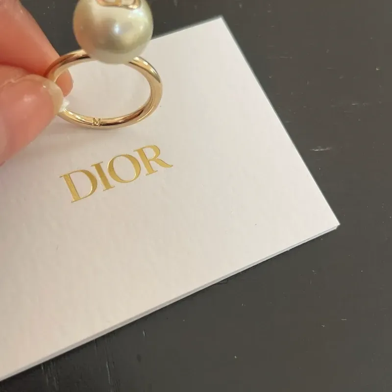 DIOR bague Amulets métal doré et perle blanche M 50-52 - détail du produit 2