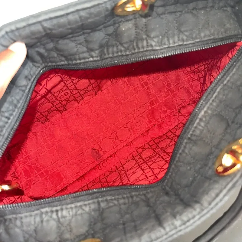 DIOR sac LADY en toile nylon noir et doré - vue complémentaire