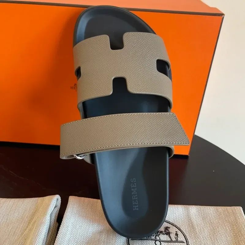 HERMES sandales Chypre en cuir étoupe 39 - détail du produit 4