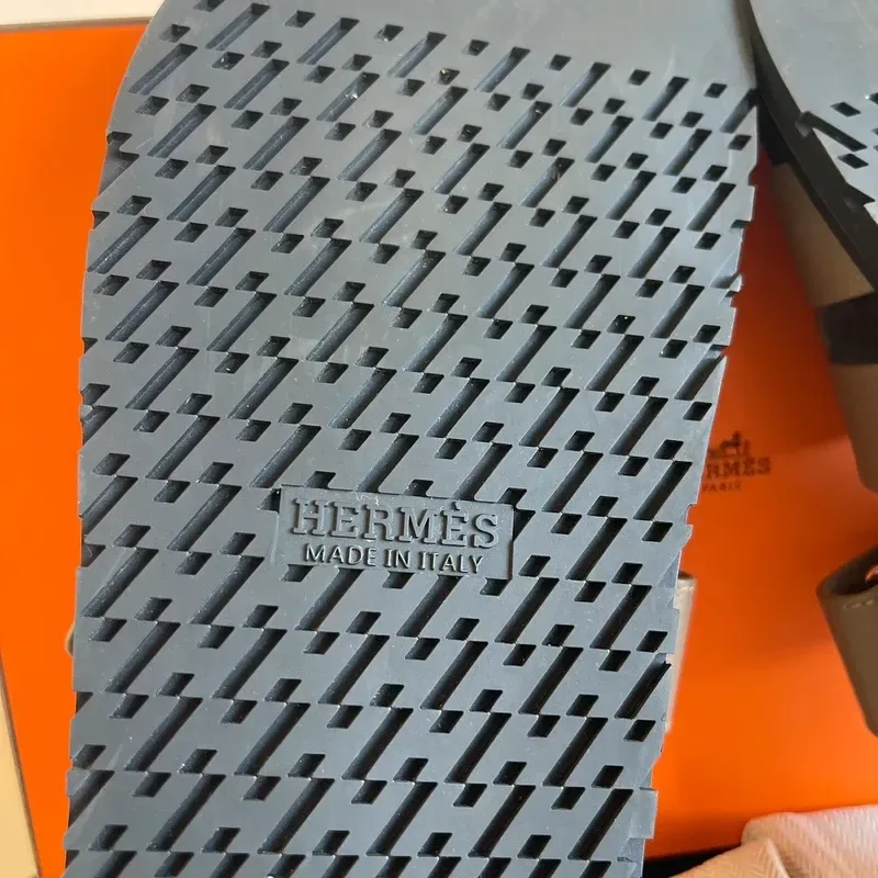 HERMES sandales Chypre en cuir étoupe 39 - détail du produit 13