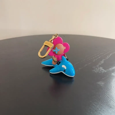 LOUIS VUITTON bijou de sac Vivienne Sea Rider - vue principale