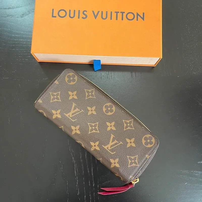 LOUIS VUITTON Clémence monogram pivoine - vue principale