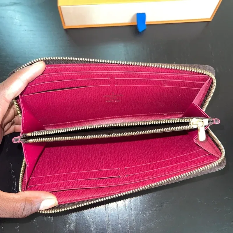 LOUIS VUITTON Clémence monogram pivoine - vue complémentaire