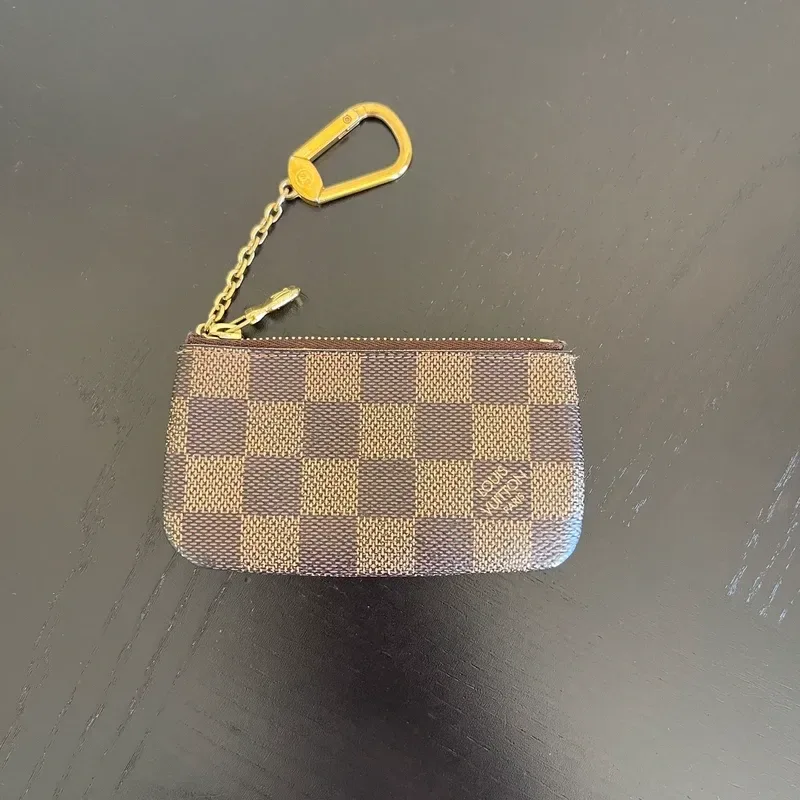 LOUIS VUITTON pochette clés damier ébène CT4290 - vue 1