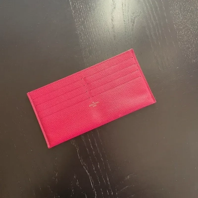LOUIS VUITTON porte-cartes Felicie en cuir pivoine - vue principale