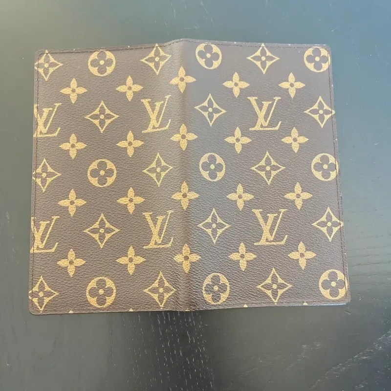 LOUIS VUITTON portefeuille long vintage en toile monogram - détail du produit 15