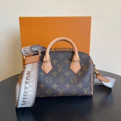 LOUIS VUITTON speedy 20 bandoulière monogram - vue principale