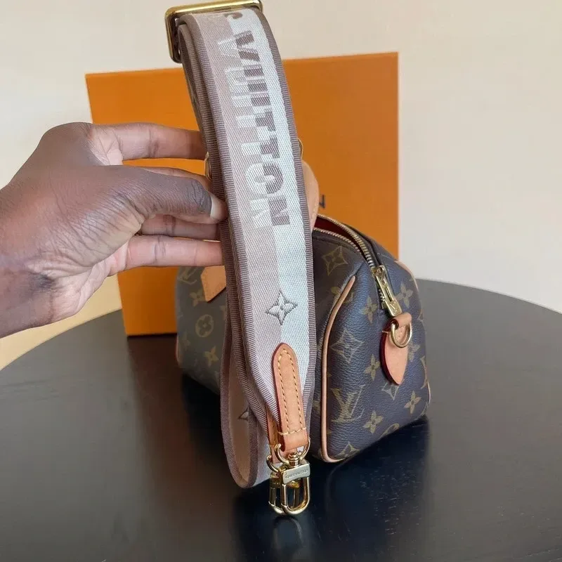 LOUIS VUITTON speedy 20 bandoulière monogram - vue complémentaire