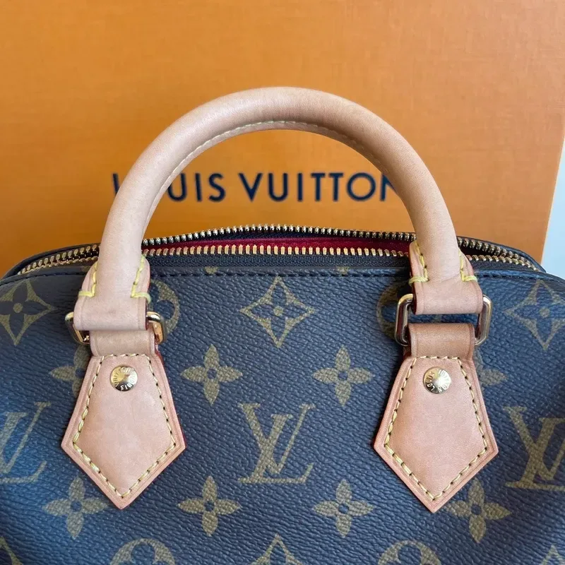 LOUIS VUITTON speedy 20 bandoulière monogram - détail du produit 2