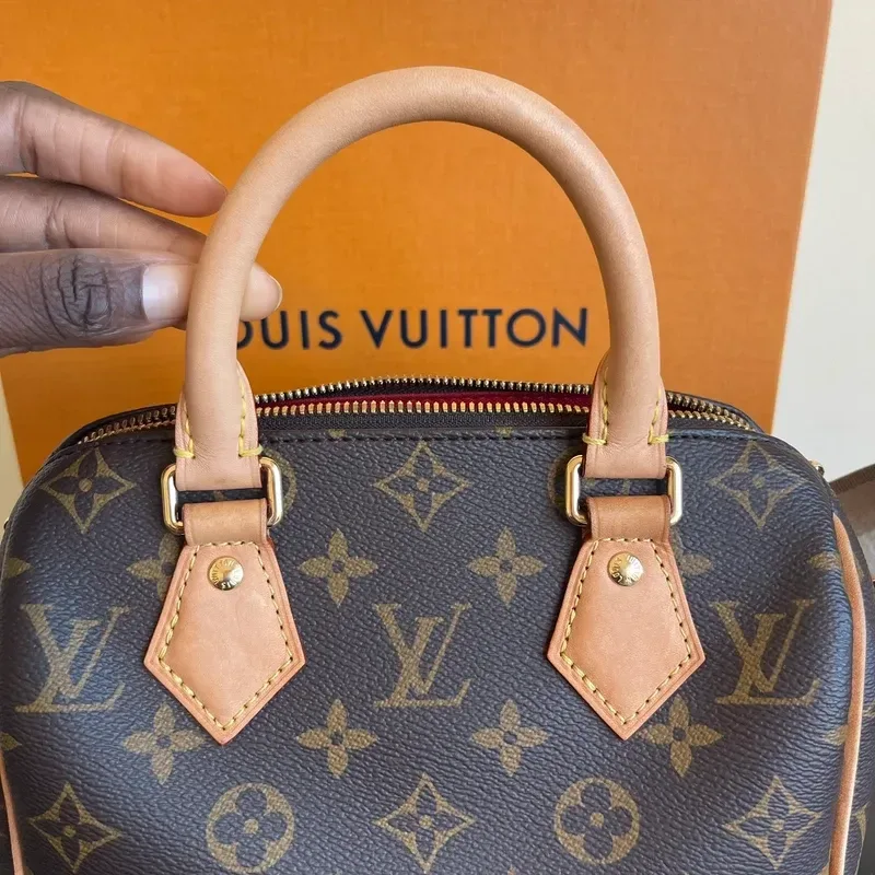 LOUIS VUITTON speedy 20 bandoulière monogram - détail du produit 4