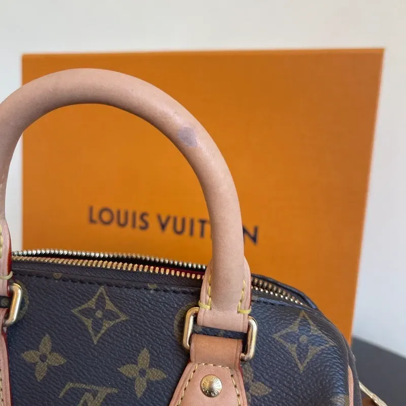 LOUIS VUITTON speedy 20 bandoulière monogram - détail du produit 13