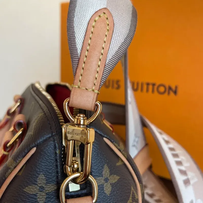LOUIS VUITTON speedy 20 bandoulière monogram - détail du produit 17