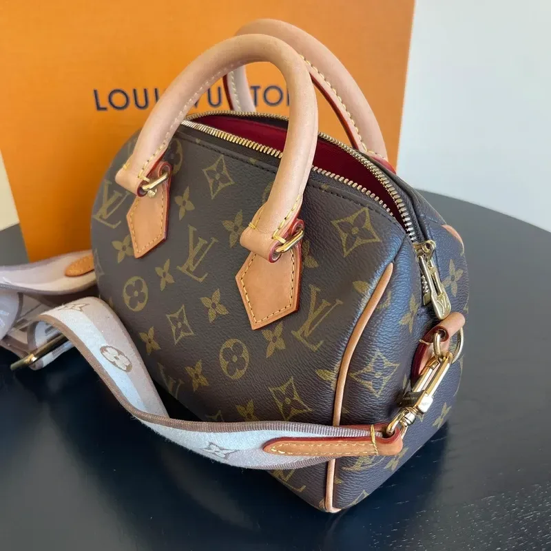 LOUIS VUITTON speedy 20 bandoulière monogram - détail du produit 25