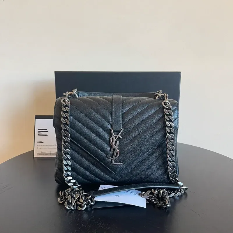 YVES SAINT LAURENT collège médium en cuir d&rsquo;agneau matelassé noir - détail du produit 9